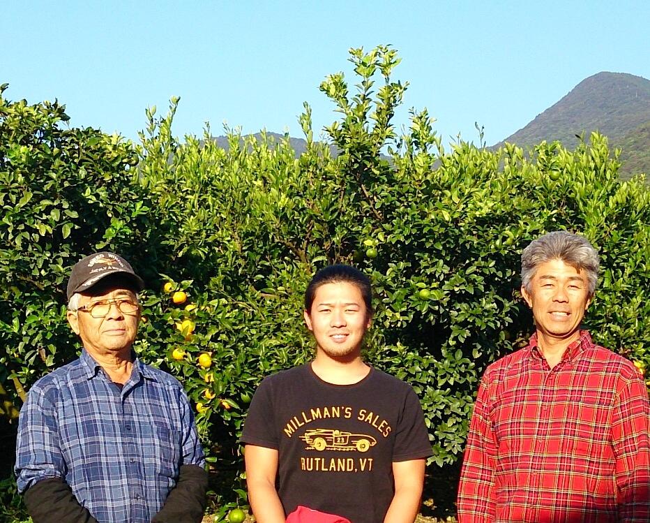 「コーラルフルーツ農場」を運営するのは、南国市で代々、農業や林業などを営んでいた岡さん一家