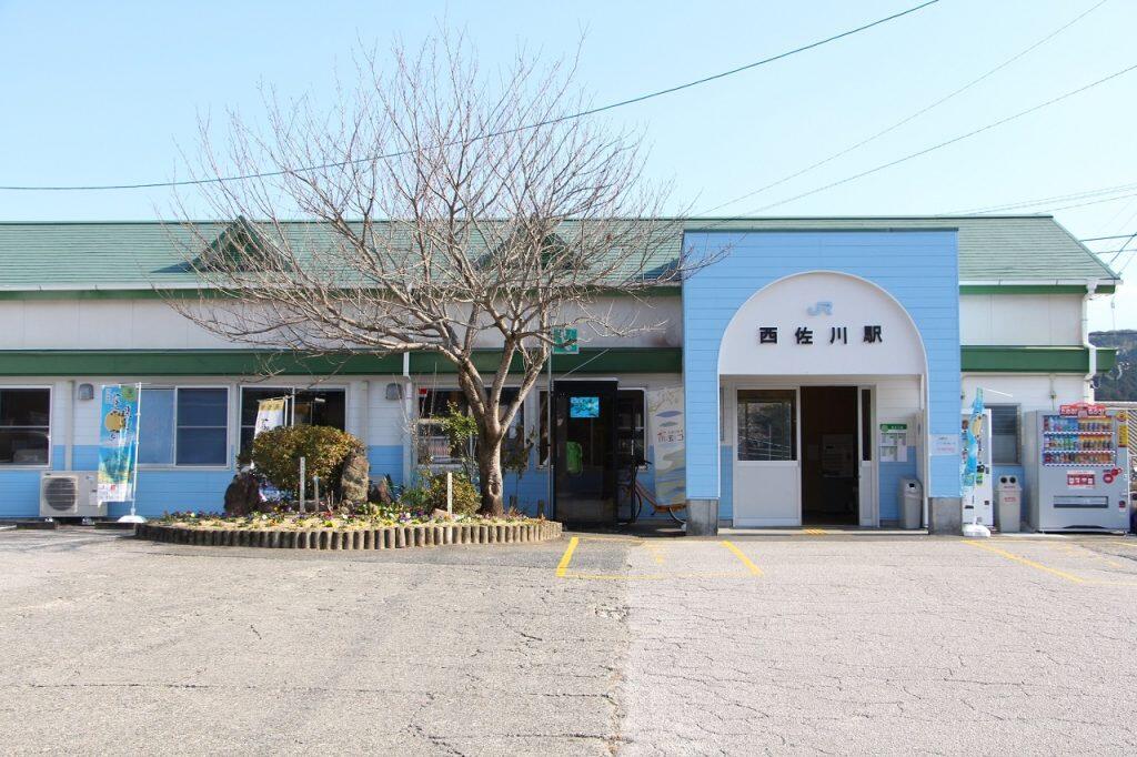 仁淀川観光の新たな情報拠点「仁淀ブルースクエア」に潜入!