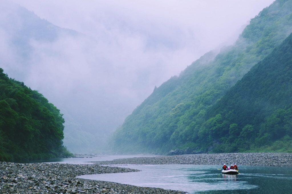 清流・仁淀川を存分に楽しんでもらいたいとの想いから、ラフティングもスタート!
