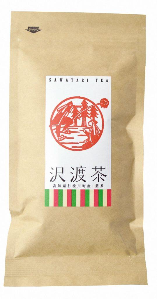 「ビバ沢渡」で1番人気の商品は、何と言っても沢渡茶の煎茶!爽やかな香りとほろ苦い渋み、飲むとホッと心安らぐような豊かな風味がなんともたまりません!