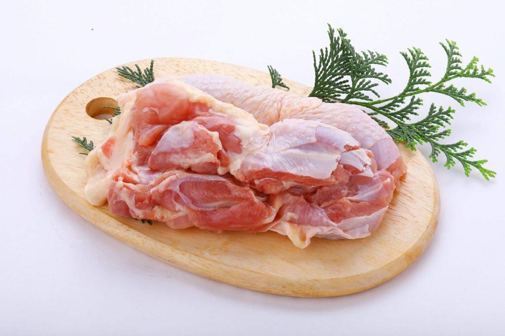 総生産量の8割以上が大川村で生産されている「土佐はちきん地鶏」