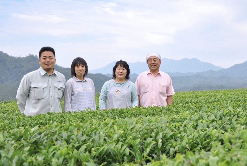 現在代表取締役を務める稲田幸子さん、廣喜さんご夫妻は、徹底した有機無農薬栽培実現のため、なんと山の開拓から着手