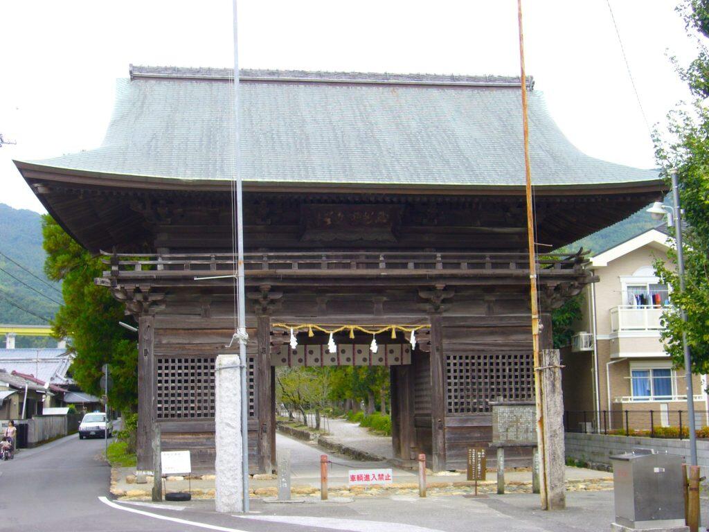 土佐神社