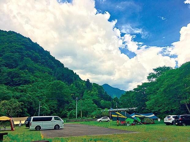 おしゃれなコテージで寛げる「モンベル アウトドアヴィレッジ本山」