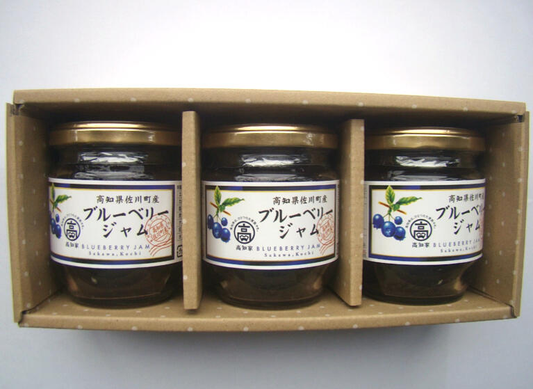 厳選したブルーベリーだけをジャムに使用