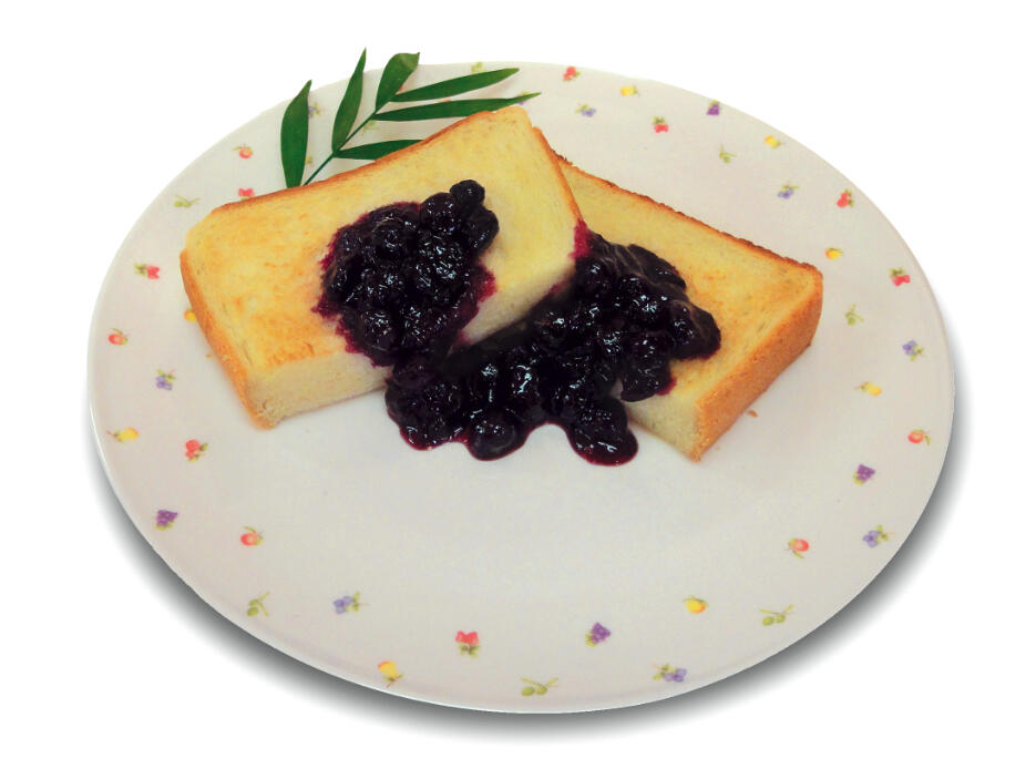 「ブルーベリージャム」は、果実の原形を残したプレザーブスタイルなので、果実がゴロゴロ!