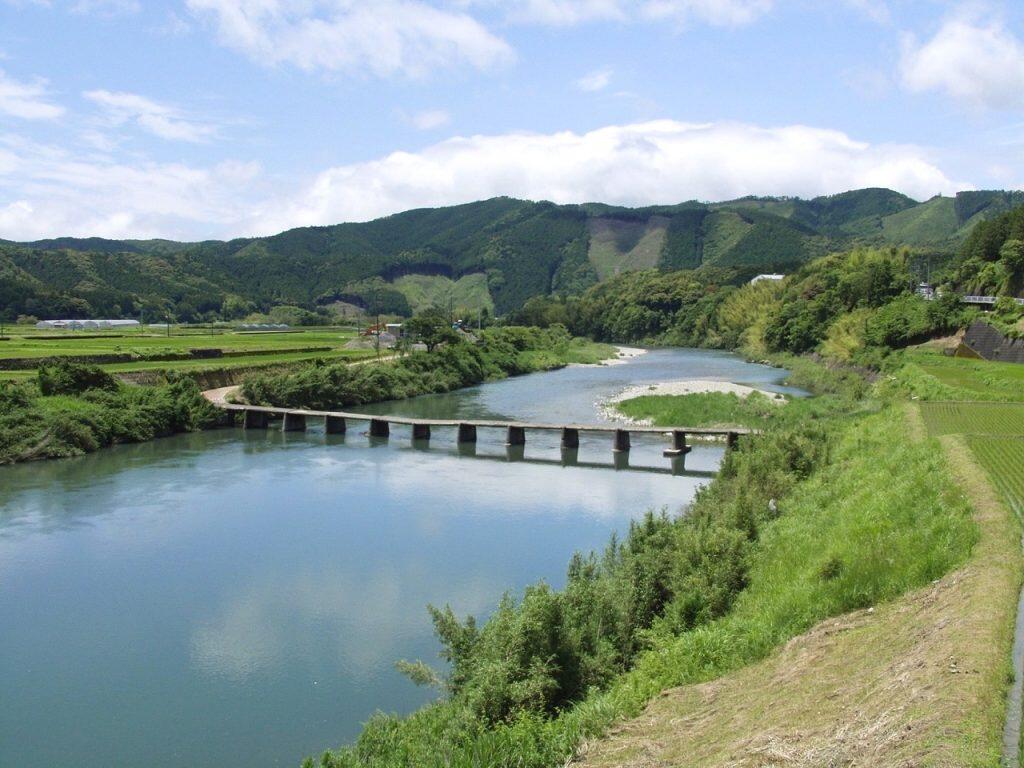 日本最後の清流・四万十川の源流域に位置する四万十町