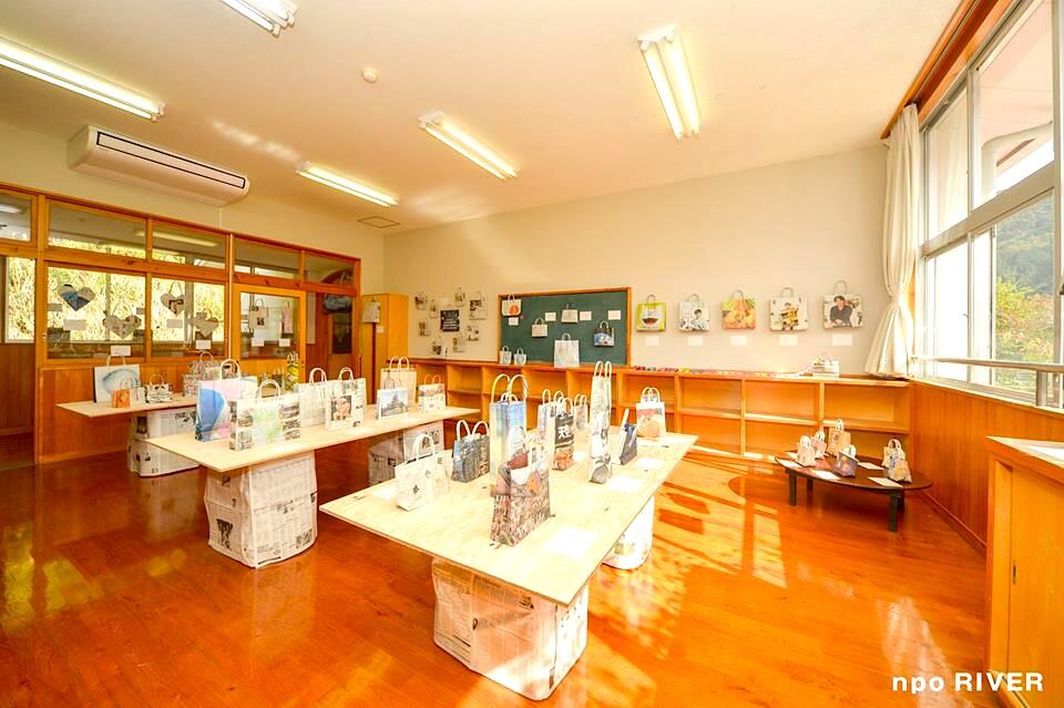 「新聞ばっぐを作ってみたい!」という方には、新聞ばっぐの作り方を基本から学べる、ワークショップがオススメです