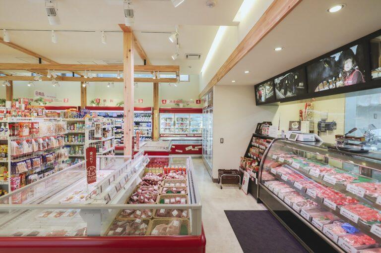 「横山精肉店」