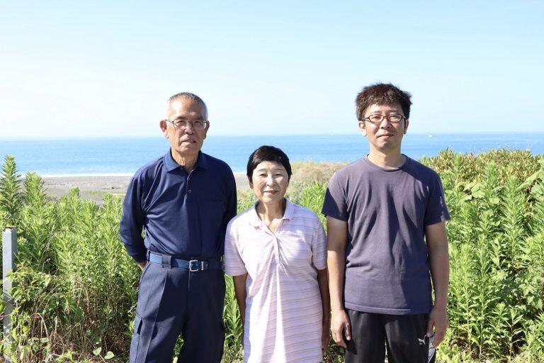 「田渕水産」では、4代目・田渕裕人さんと両親の親子3人で日々美味しい干物やしらす干しを作っています