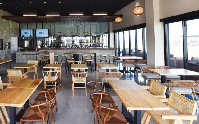 併設のレストラン