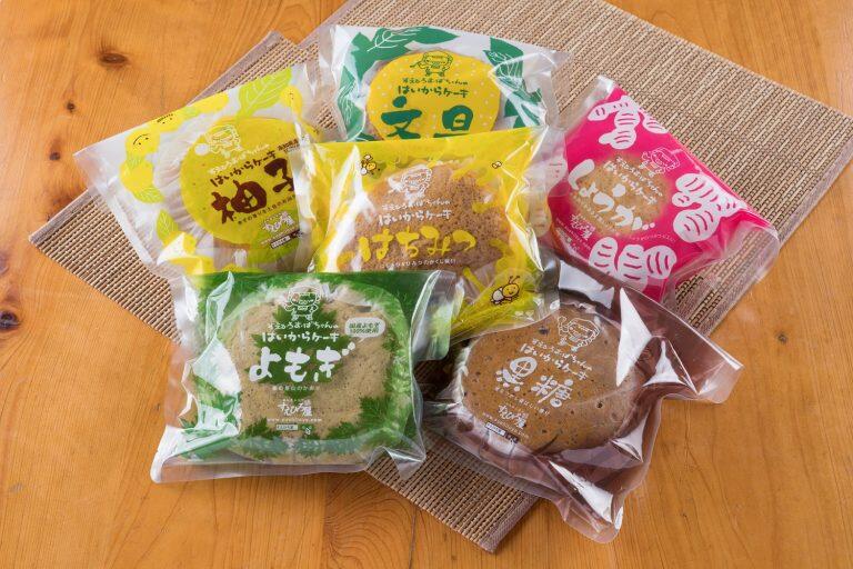 「末広」オリジナルの蒸しケーキ「はいからケーキ」