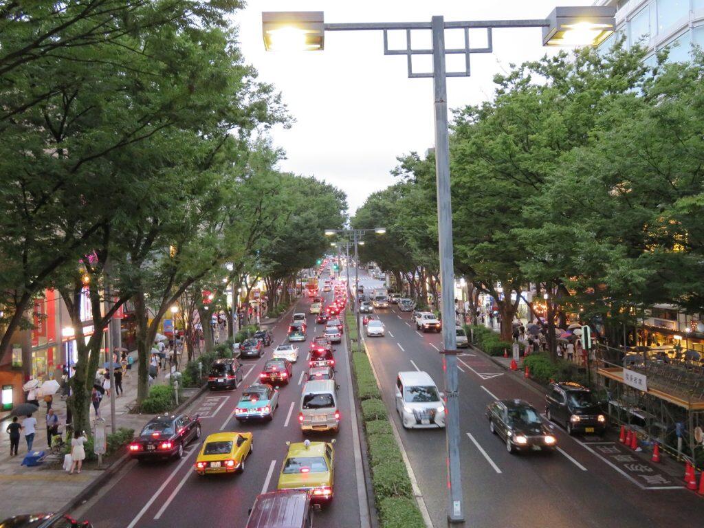 踊り子の熱いテンションと気合い、熱気が噴き上げよった!!