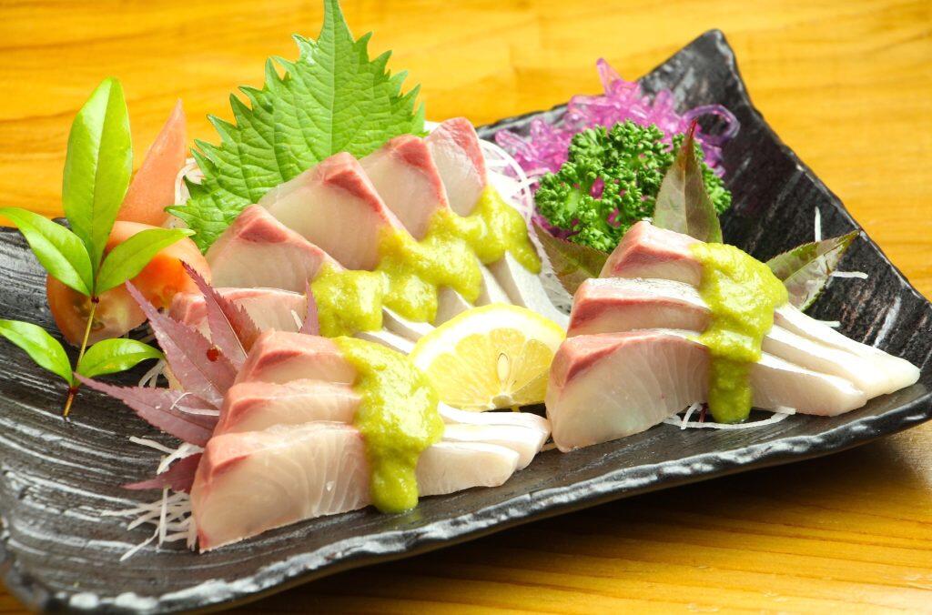 ほどよく脂が乗ったプリプリの身は、ひと口食べる毎に旨みが溢れます!