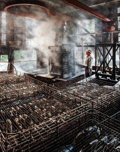 創業より112年もの長きに渡り受け継がれてきた伝統製法