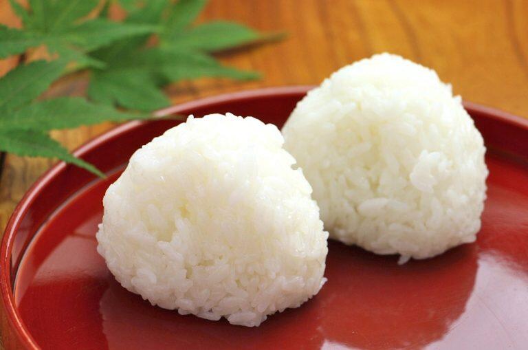 冷めても美味しくいただけるので、おにぎりを作ってお弁当にするのもGOOD!