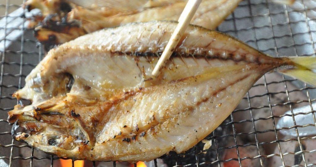 熟練の職人が魚の種類や大きさ、季節や気温などによって塩出し時間や乾燥時間などを絶妙に調整し、魚の甘みや旨味を引き立たせた絶品