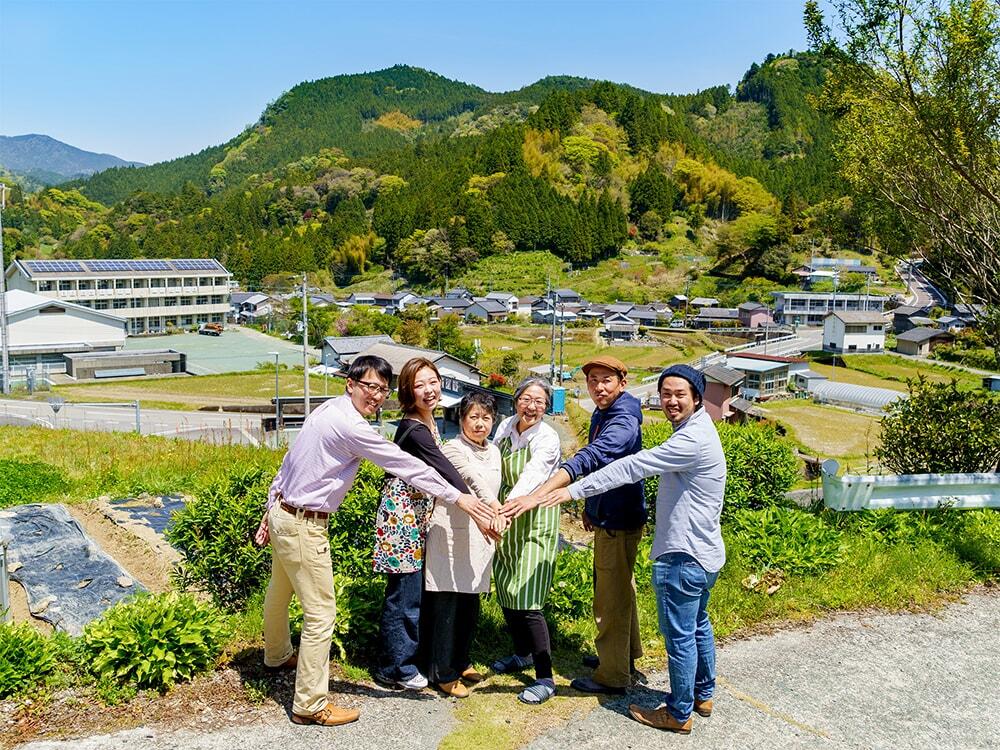 ㈱いしはらキッチンの職員の集合写真