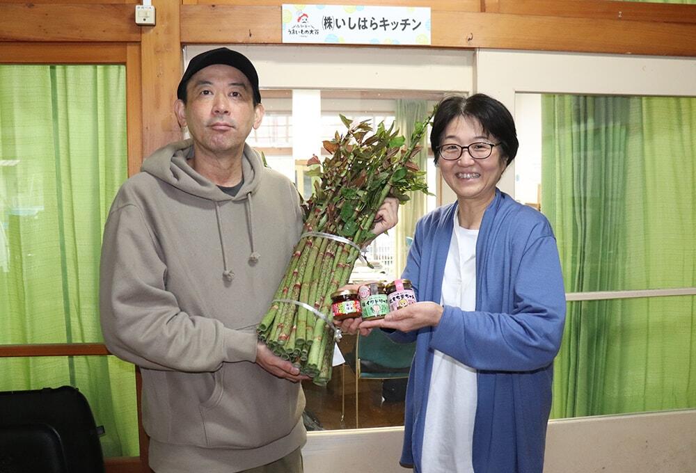 専務取締役：前田和貴さん(左)と代表取締役：中町小以登さん(右)の写真
