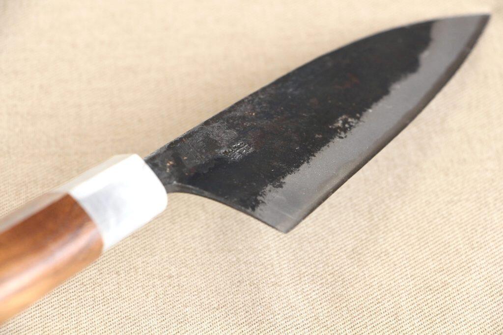 伝統技法と熟練の技が成す高品質の土佐打刃物