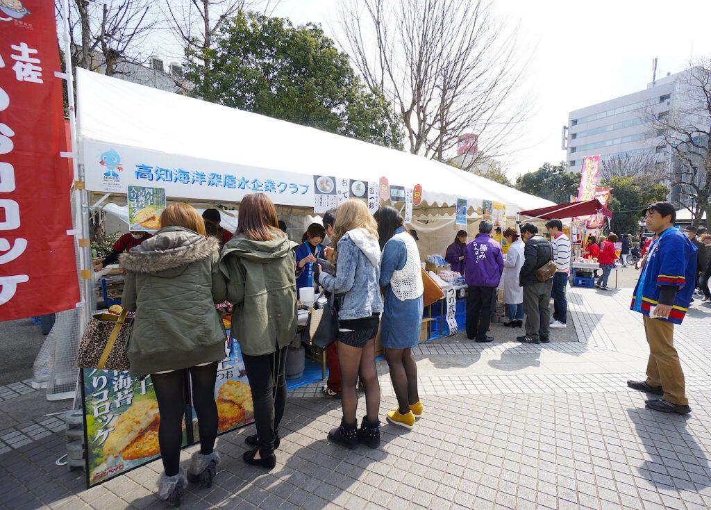 ご当地グルメ屋台村