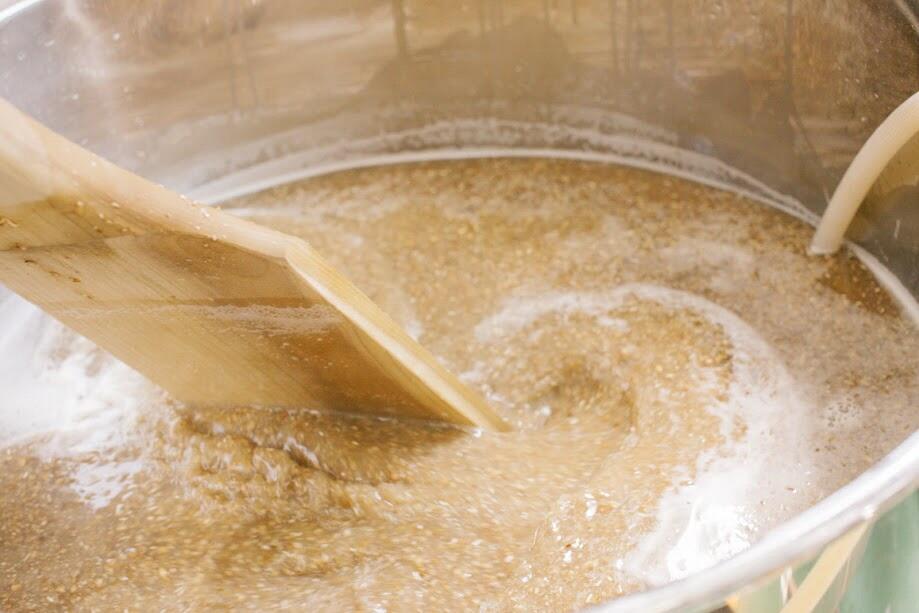 地元の作物をただ原材料として使用するのではなく、作物の生まれた土地や生産者の思いを知ることで、「TOSACO」を飲んだ方が、高知県に興味を持ってくれる