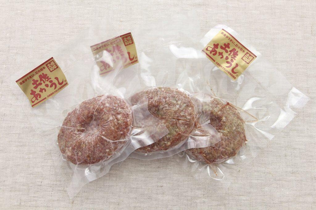 土佐あかうしを100%使用した贅沢な「土佐あかうしハンバーグ」