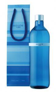 仕込み水に室戸海洋深層水を使った、オシャレなボトルの吟醸酒「azure(アジュール)」