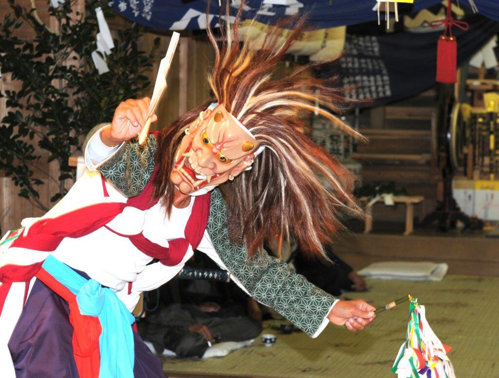 一千年以上の歴史を持つ梼原町の「津野山神楽」
