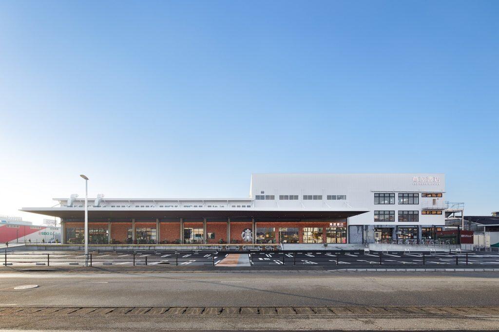 書店・グルメ・ショップ・遊び場が揃った今話題の「高知 蔦屋書店」!!