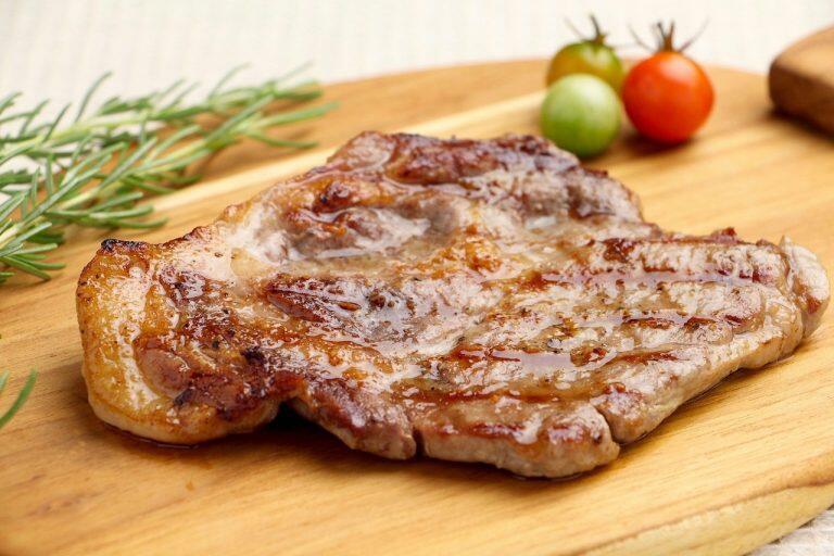 しっかり焼いても柔らかさを損なわない「旨味豚ステーキ」
