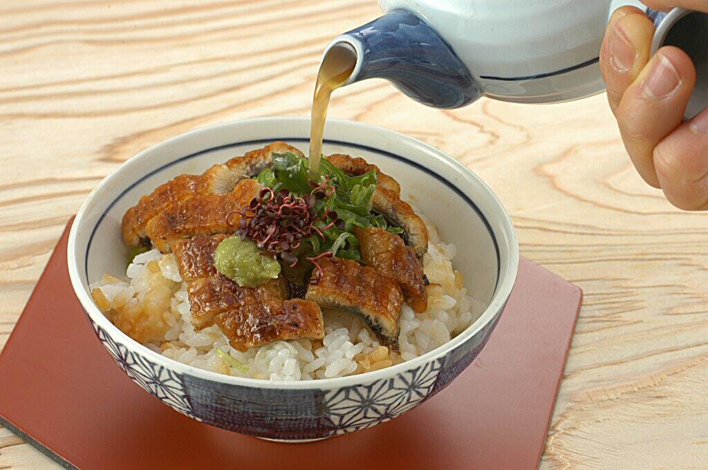 食べる前から期待が膨らむ香り高さと、ひと口で顔がほころぶ上品な味わいに、疲れなんか一気に吹き飛んでいきます