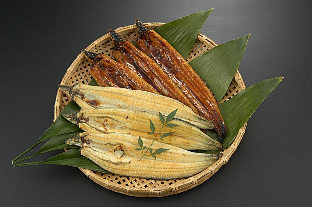 鰻の大きさによって凍結時間を調整し、食卓でいただくその瞬間、最高の「美味しい」に繋がる商品づくりに努めています