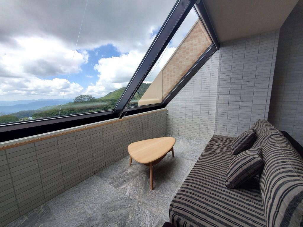 気になる客室は、素敵なデッキを設けた部屋