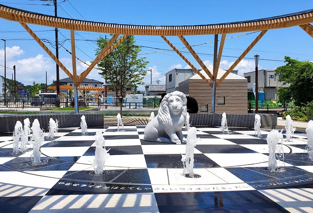 やなせたかし/ライオン石像/やなせライオン/後免野田小学校