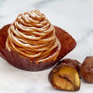 高知県産のフルーツを使ったクリエイティブなケーキ