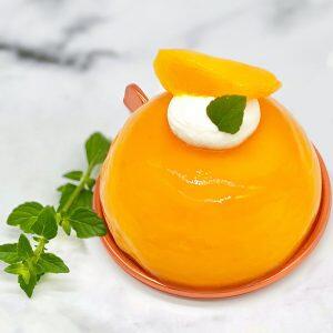 高知県産のフルーツを使ったクリエイティブなケーキ