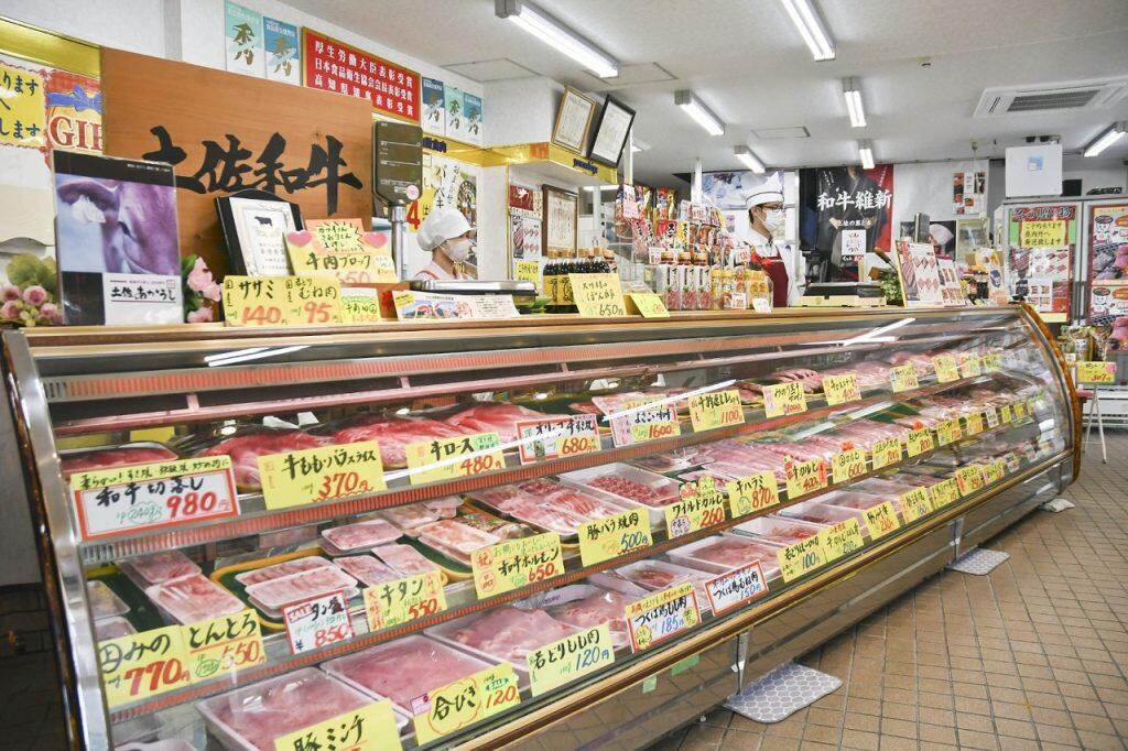 「よさこい和牛」とは、高知県が誇る和牛ブランド・土佐和牛の中でもA4〜A5ランクのみにこだわった「えちぜん町 やましげ」のオリジナル商品