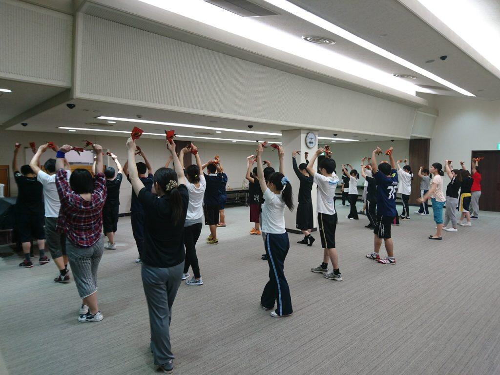 今年で62回目の出場となる「高知銀行」チームは新入行員がメインで幅広い年齢層が参加!