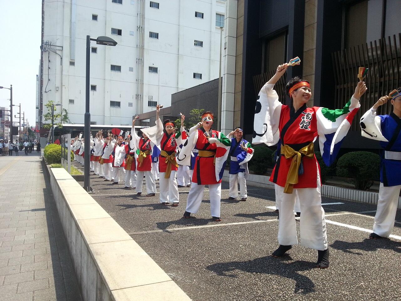 2015年よさこい祭り　こうぎん踊り子隊