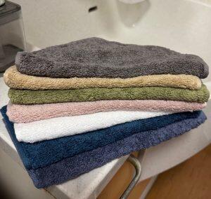 商品名のとおり家族やパートナーが個々の専用タオルとして、洗面台などに置いておけるタオル